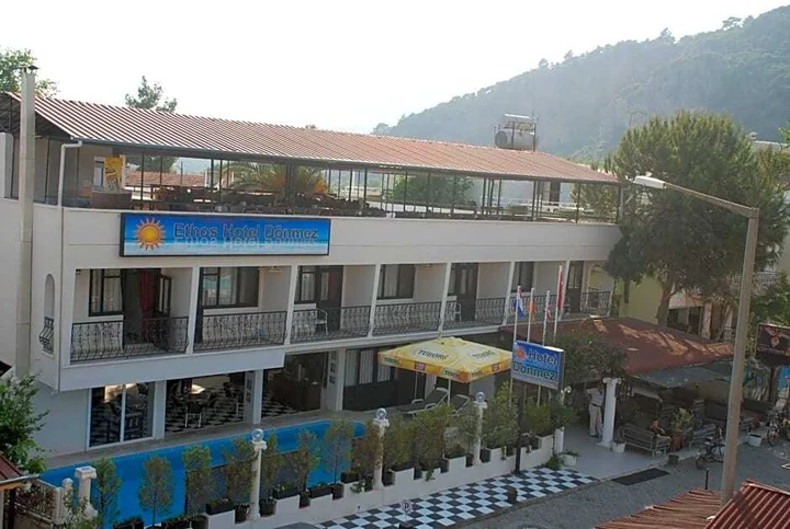 Дальян: Donmez Hotel