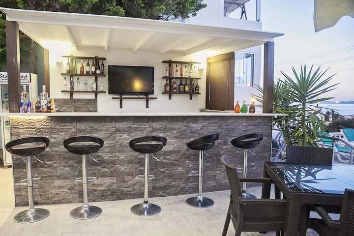 Тургутрейс: Stone Hotel