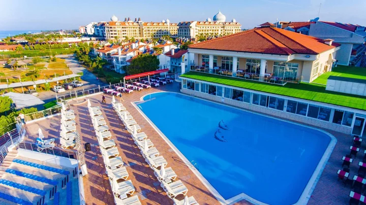 Богазкент: Throne Seagate Belek