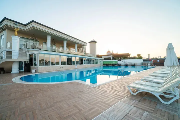 Богазкент: Throne Seagate Belek