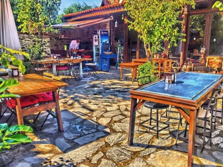 Салихли: Birgi Hotel Saliha Hanim Tas Konak