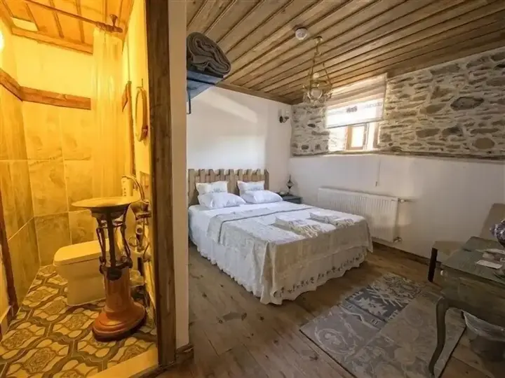 Салихли: Birgi Hotel Saliha Hanim Tas Konak