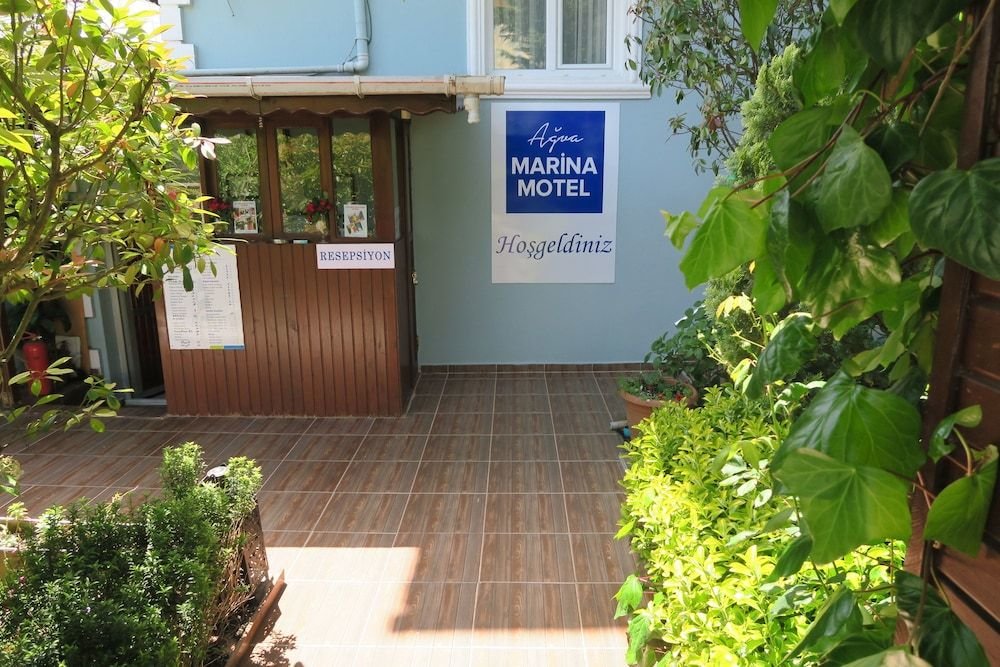 Сайл: Marina Motel