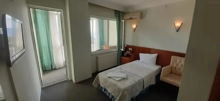Бююкчекмедже: Sancak Hotel