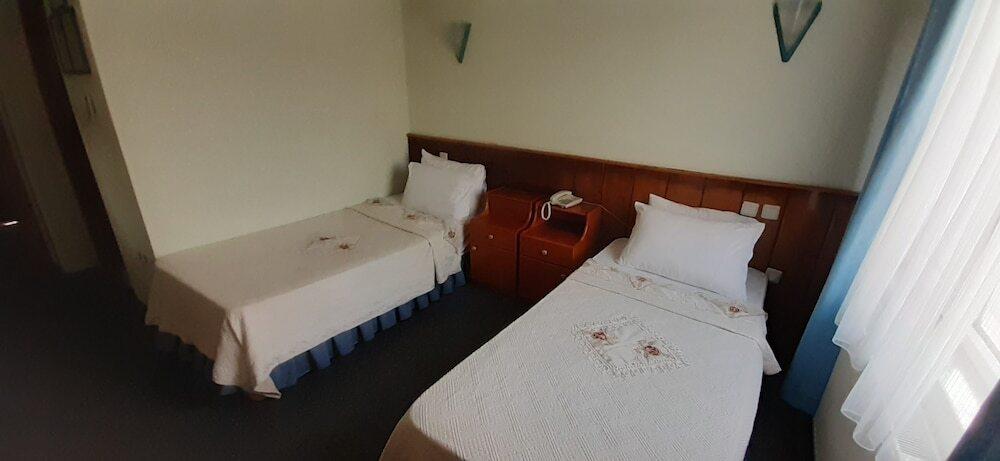 Бююкчекмедже: Sancak Hotel