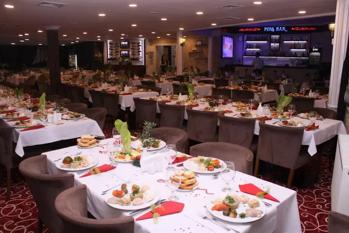 Бандырма: Perama Hotel