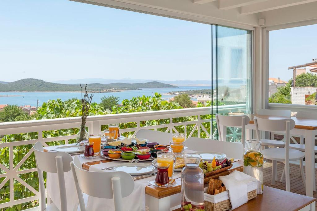 Айвалык: Cunda Pur Beyaz Otel