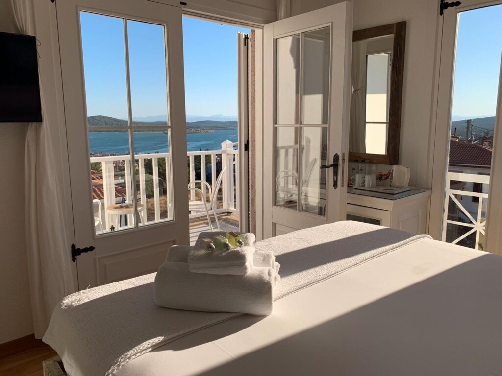 Айвалык: Cunda Pur Beyaz Otel