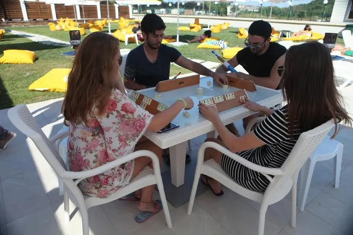 Сайл: Uçar Royal Hotel and Conference Hall