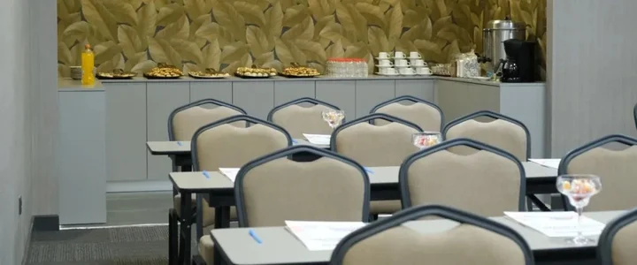 Сайл: Uçar Royal Hotel and Conference Hall