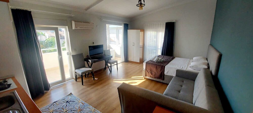 Анталья: Livia Luxury Apart Hotel