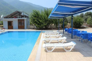 Кумлюбюк: Hotel Emir Palas
