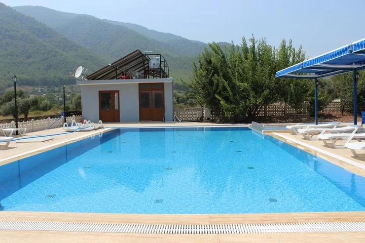 Кумлюбюк: Hotel Emir Palas