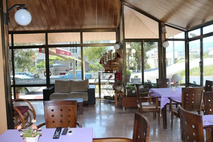 Эдремит: Otel La Mer Akcay