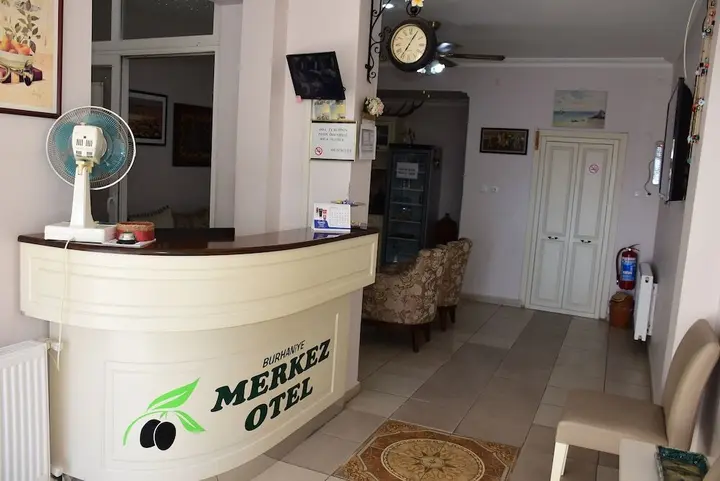 Бурхание: Burhaniye Merkez Otel