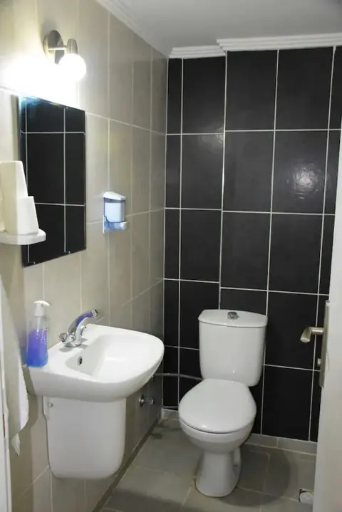 Бурхание: Burhaniye Merkez Otel
