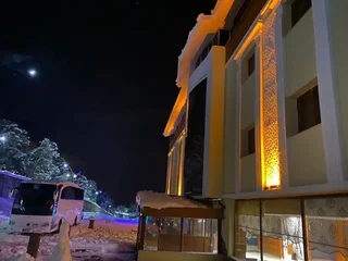 Сарыкамыш: Sarikamis Snowflake Dağ Oteli