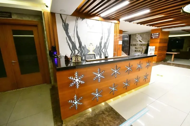 Сарыкамыш: Sarikamis Snowflake Dağ Oteli