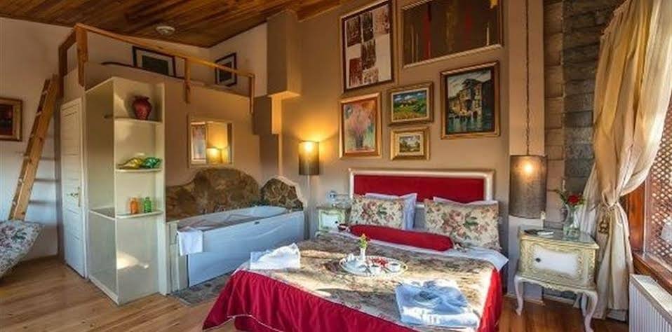 Сайл: TreeTops Park Hotel