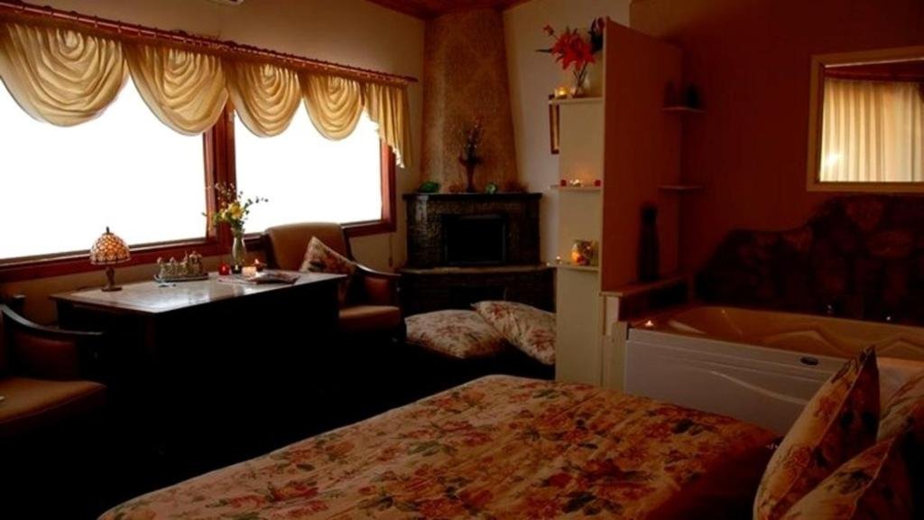 Сайл: TreeTops Park Hotel