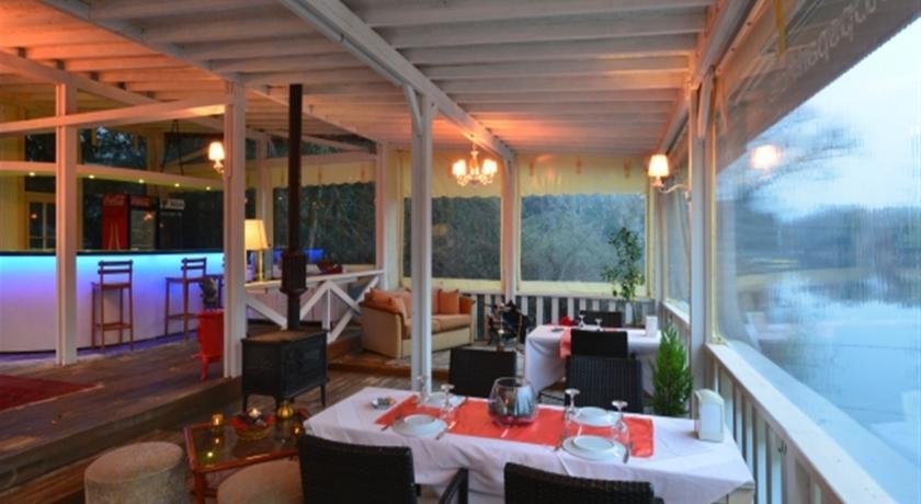 Сайл: TreeTops Park Hotel