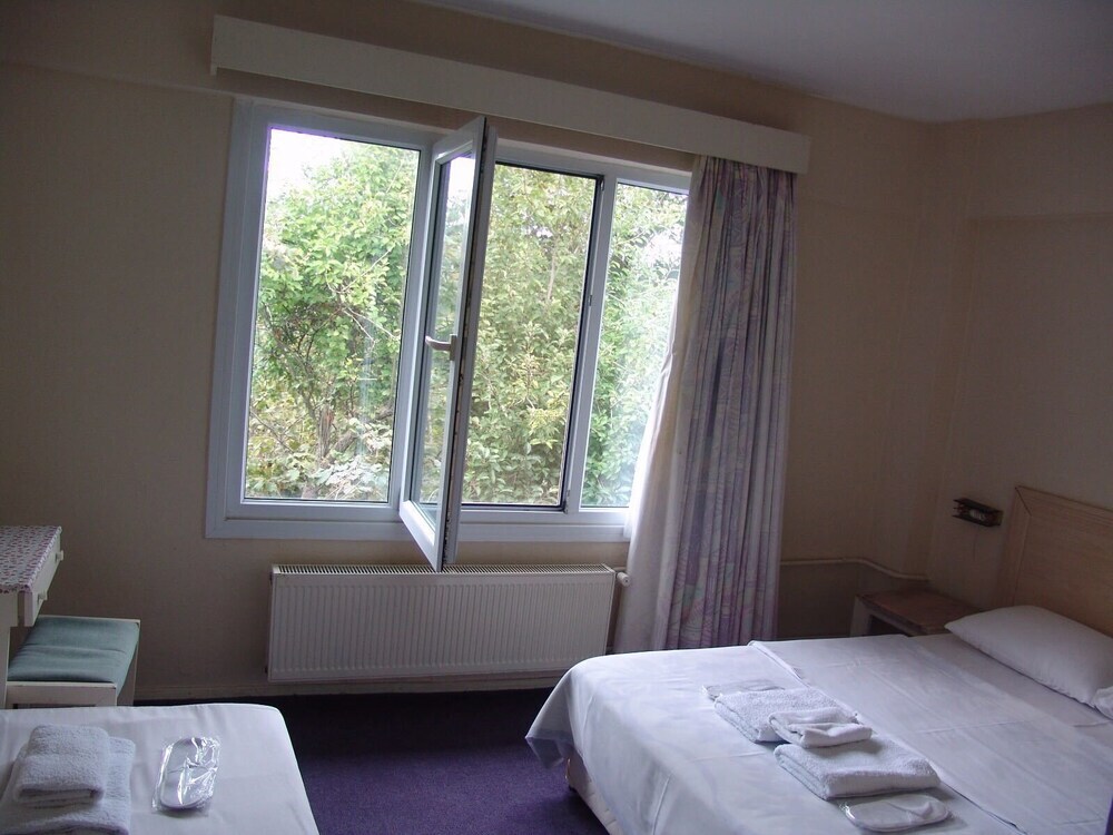 Сайл: Korupark Hotel