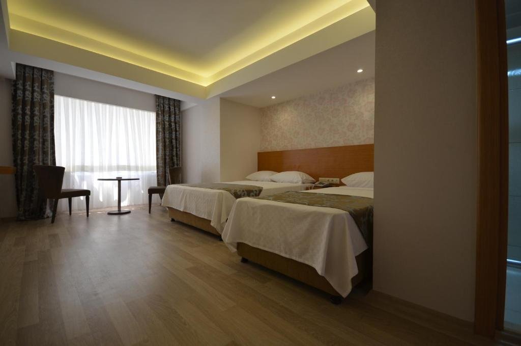Усак: Hotel Onarslan