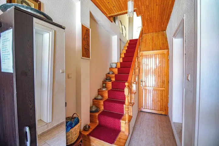 Бозджаада: Mine Tatil Evi