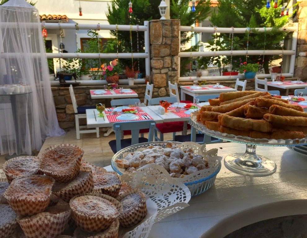 Бозджаада: Akarsu Kalyopi Otel
