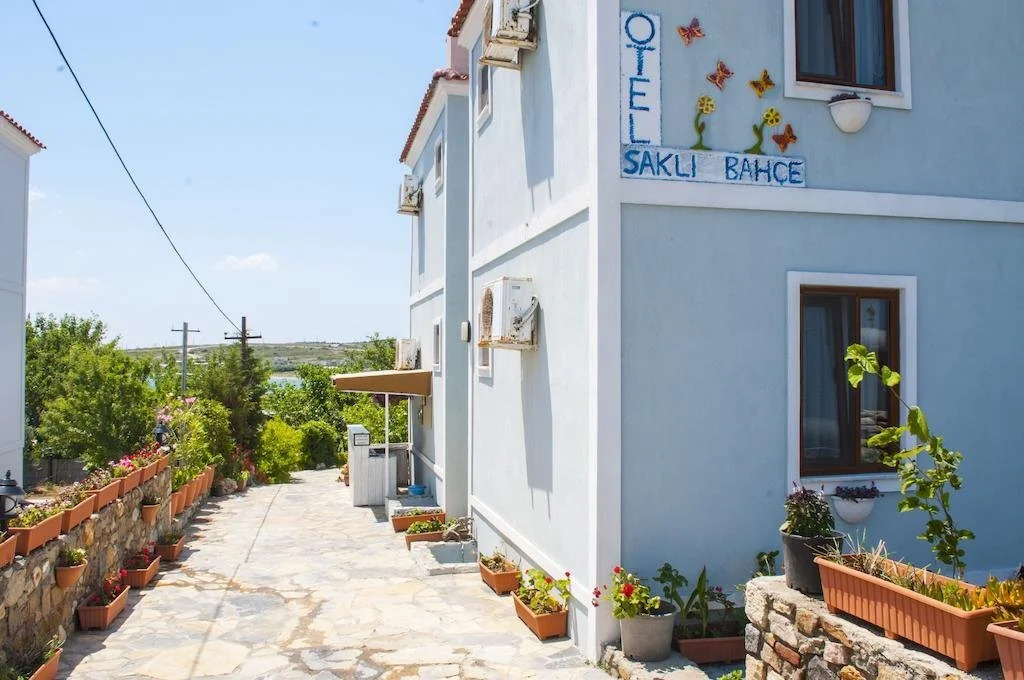 Бозджаада: Saklıbahçe Hotel