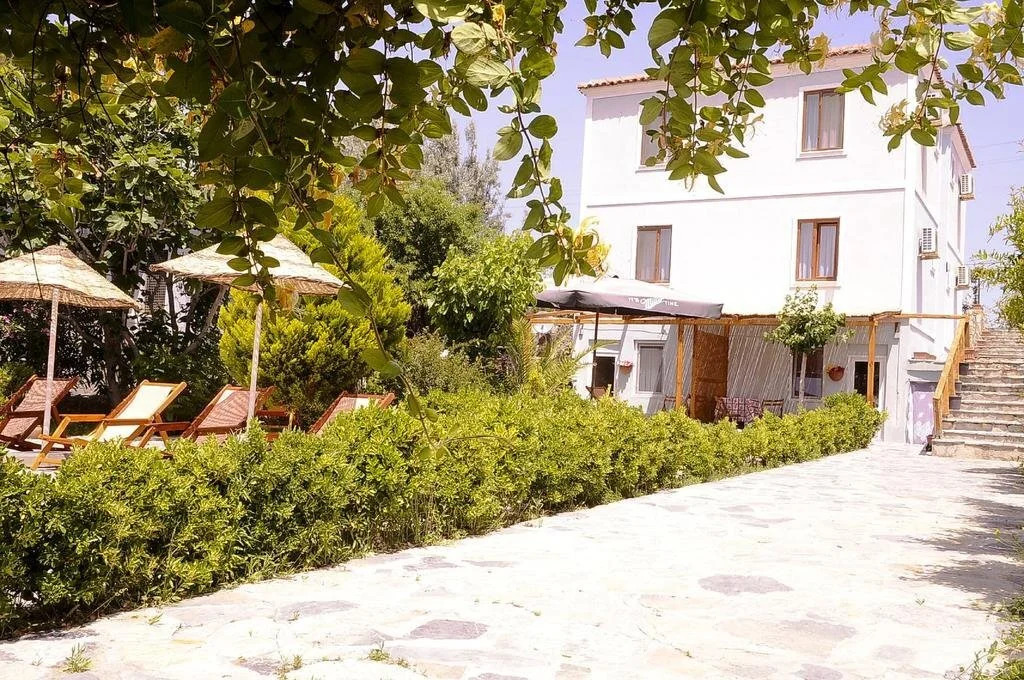 Бозджаада: Saklıbahçe Hotel