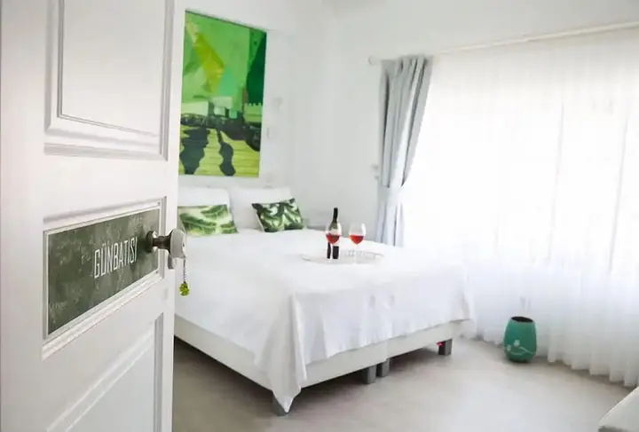 Бозджаада: Esinti Hotel