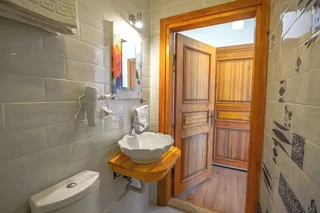 Бозджаада: Alaybey Ada Evi