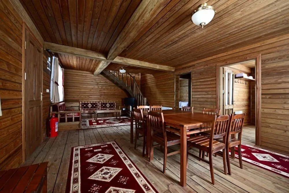 Османгази: Karinna Forest Houses