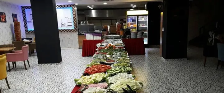 Турхал: Grand Alin Hotel