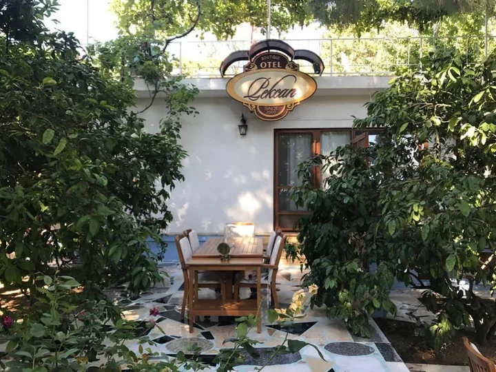 Бурхание: Pekcan Otel