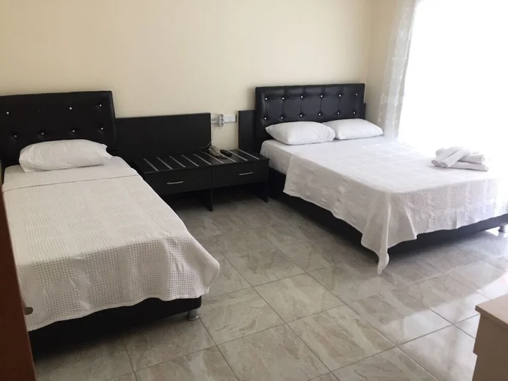 Силифке: Nisan Hill Hotel
