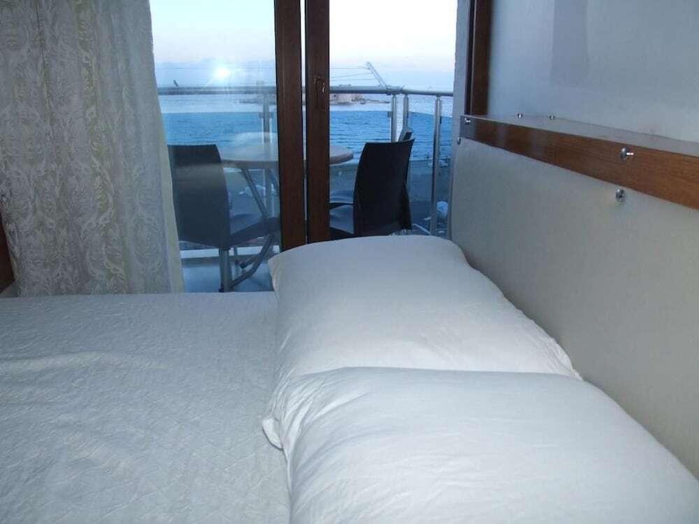 Силифке: Nisan Hill Hotel