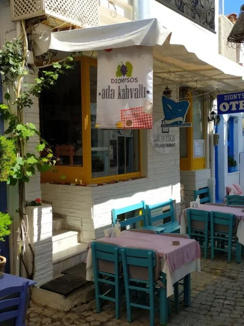 Бозджаада: Dionysos Otel & Restoran & Ada Kahvaltı