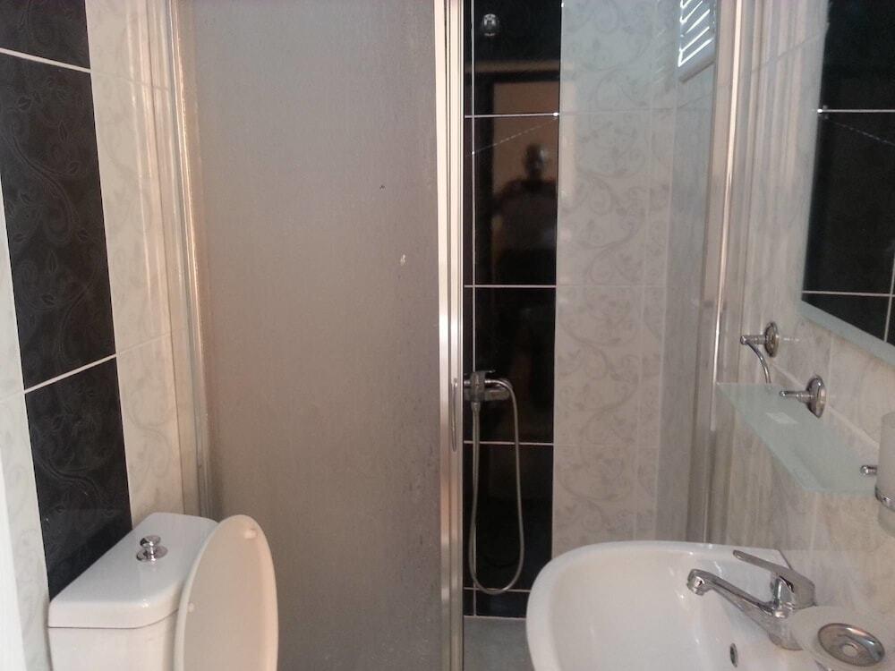 Измир: Yenisehir Akpinar Hotel