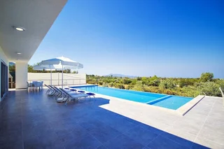 Исламлар: Villa Nar