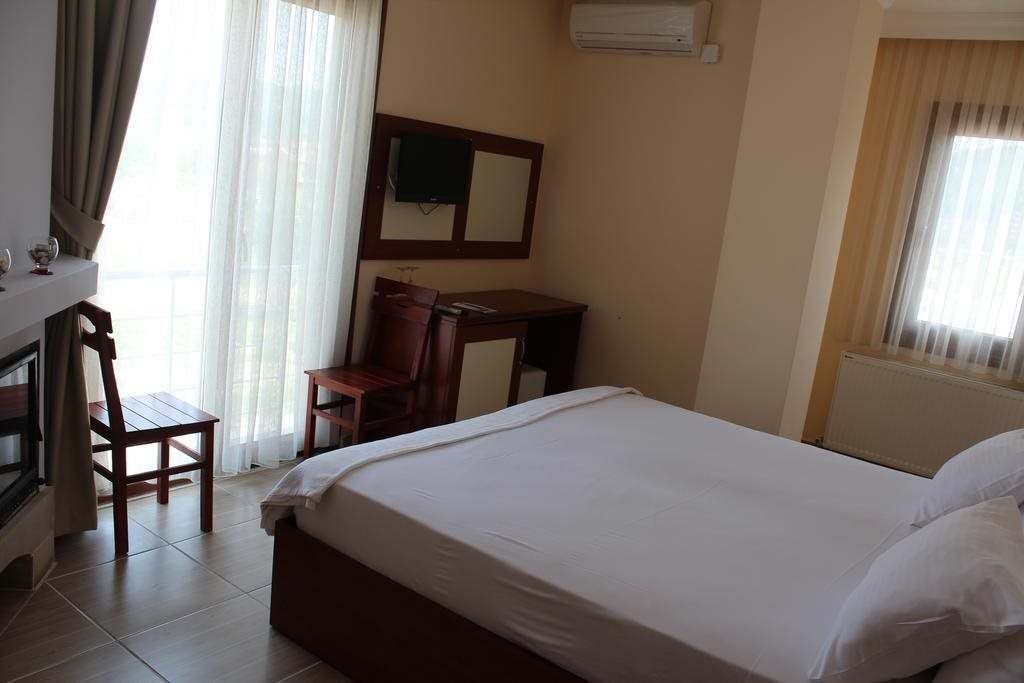Сайл: Tramonto Hotel