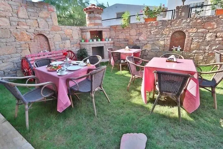 Датча: Emre Hotel 10 Oda