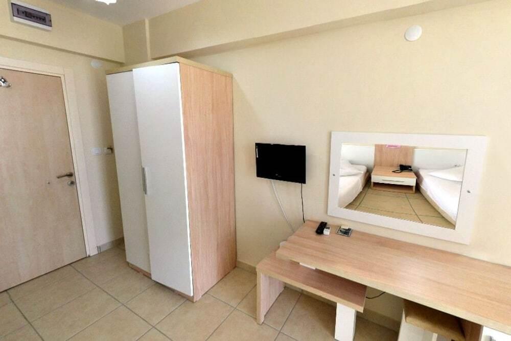 Мармара: Hotel Sare