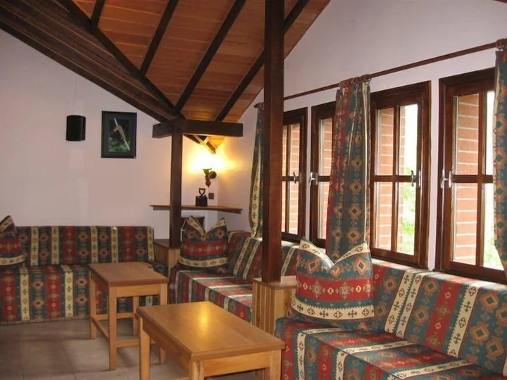 Борчка: Tema Konuk Evi