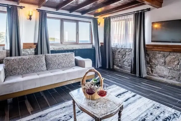 Бехрамкале: Tas Hotel 17