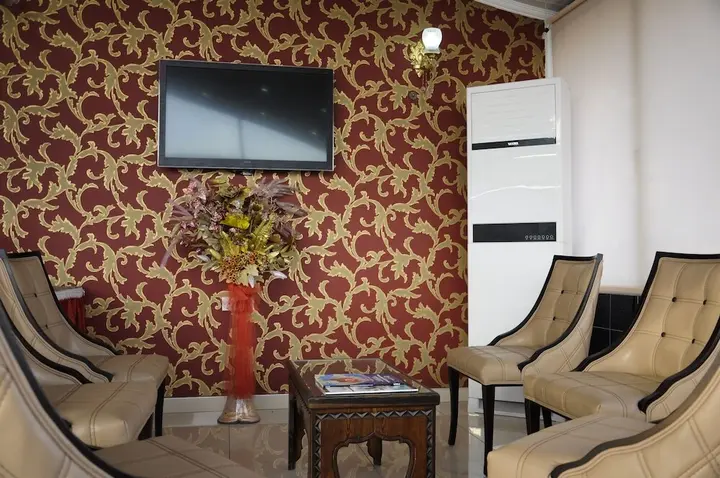 Тосия: Hotel Ekmekçiler