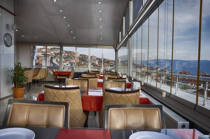 Тосия: Hotel Ekmekçiler