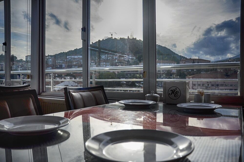 Тосия: Hotel Ekmekçiler