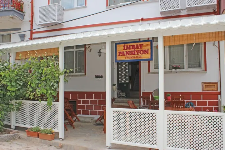 Бозджаада: Imbat Pansiyon